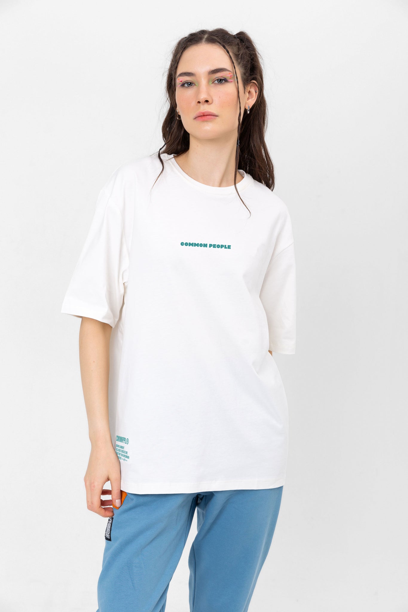 Common Origins - Off-White - Oversized T-shirt