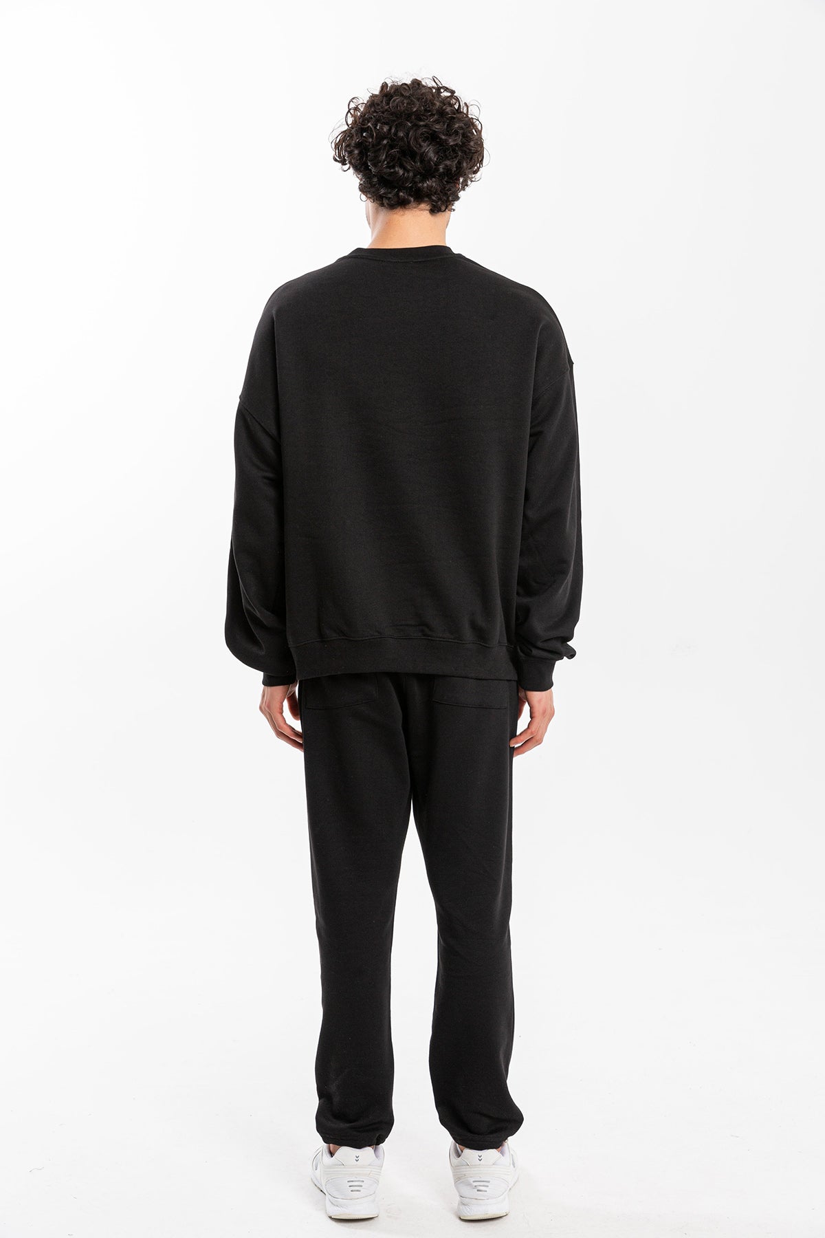 Essential Siyah Oversize Sweatshirt