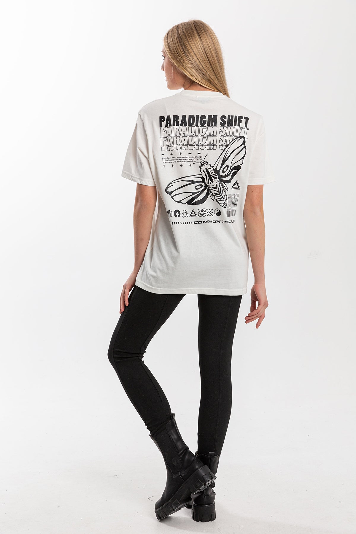 Paradigm Ekru Oversize T-shirt