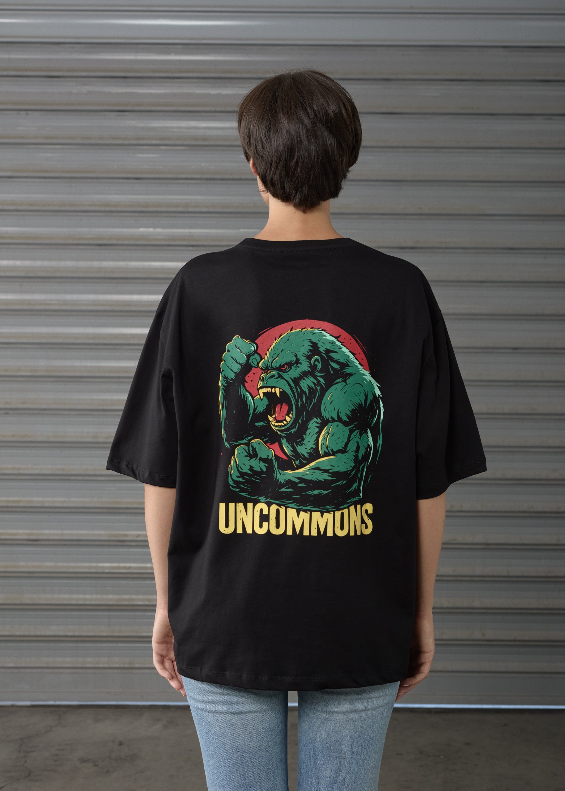 Gorilla - Black - Oversized T-shirt