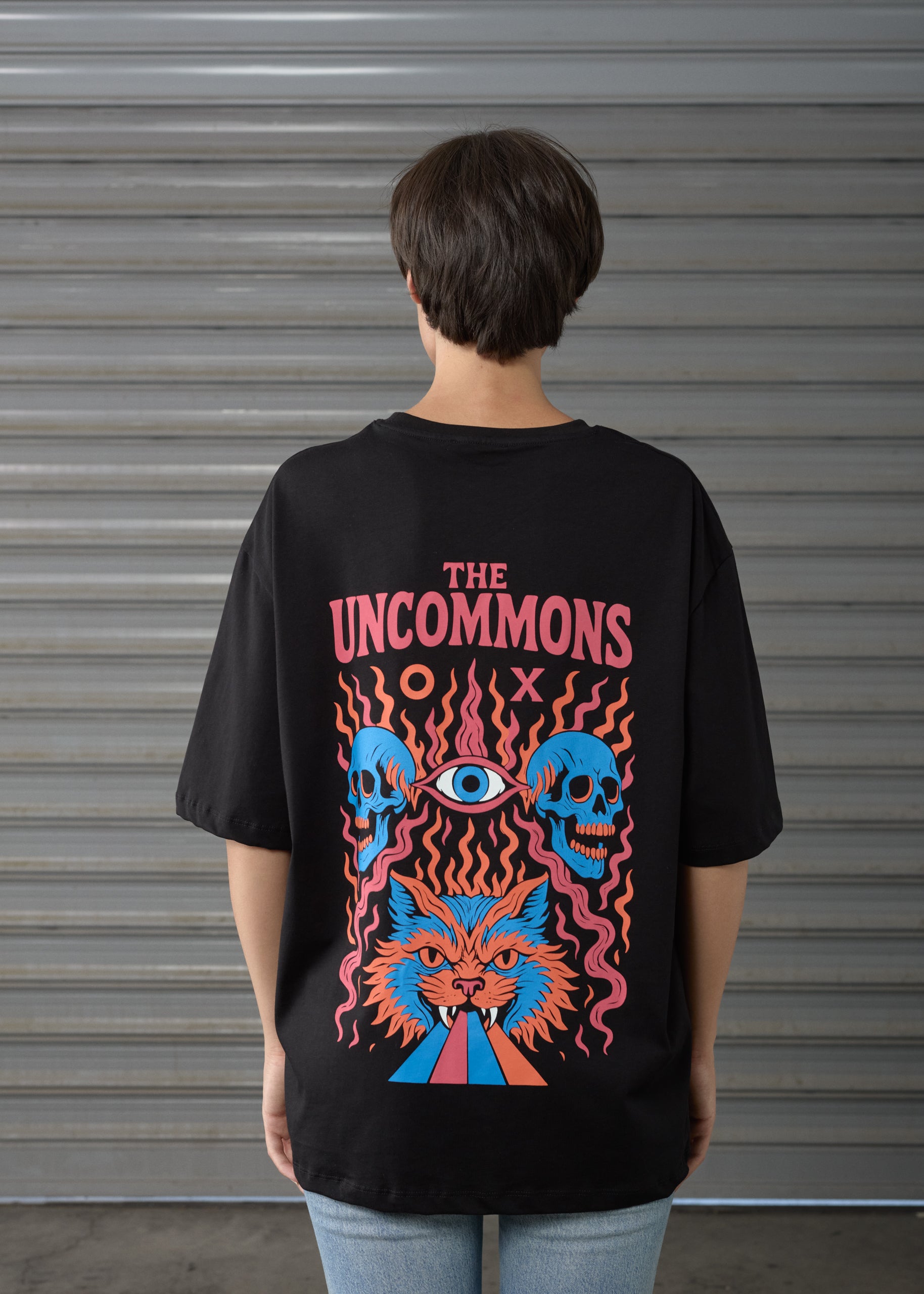 Uncommons -  Black -  Oversized T-shirt